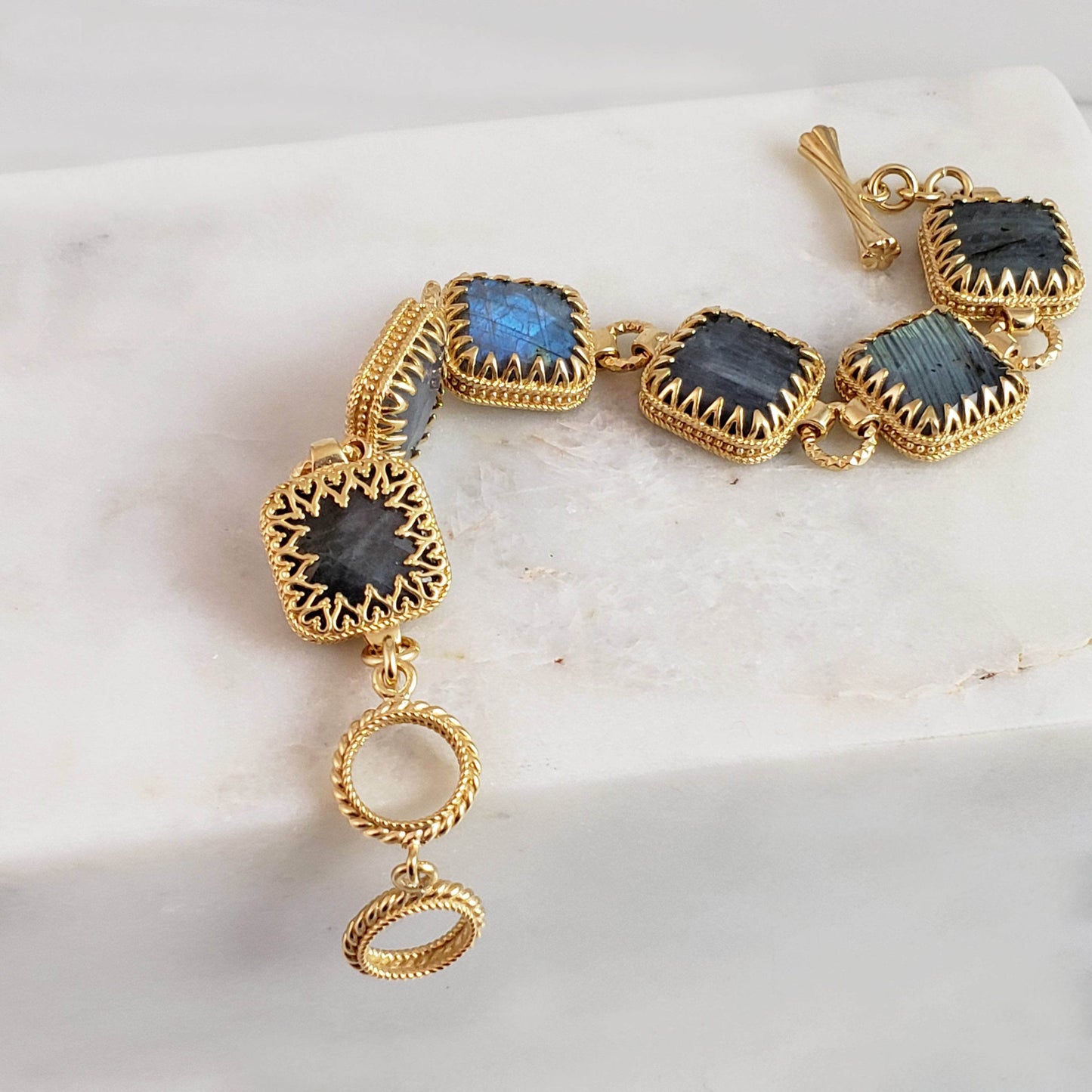 Reversible Labradorite Gemstone Bracelet with Lace Bezel - TurkishBling
