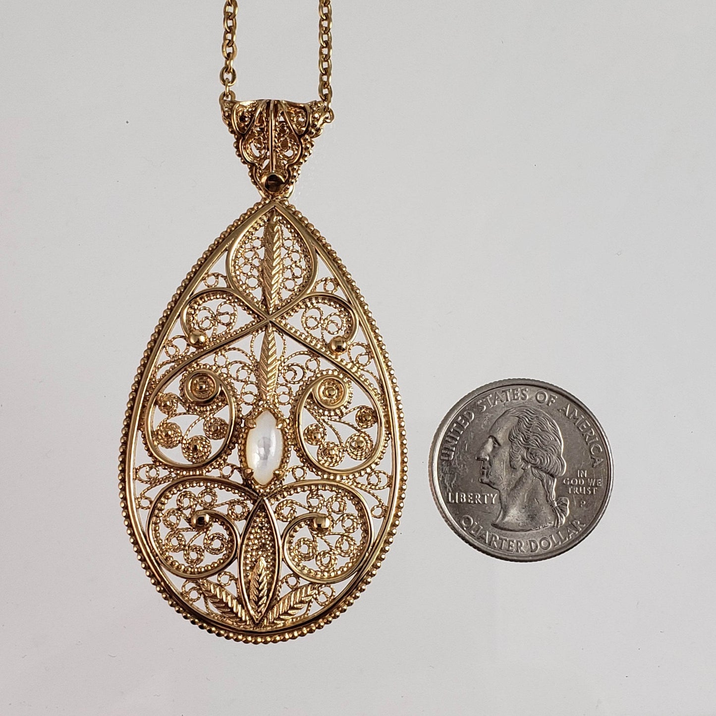 18K Gold Plated 10 x 5mm Gemstone Filigree Pendant - TurkishBling