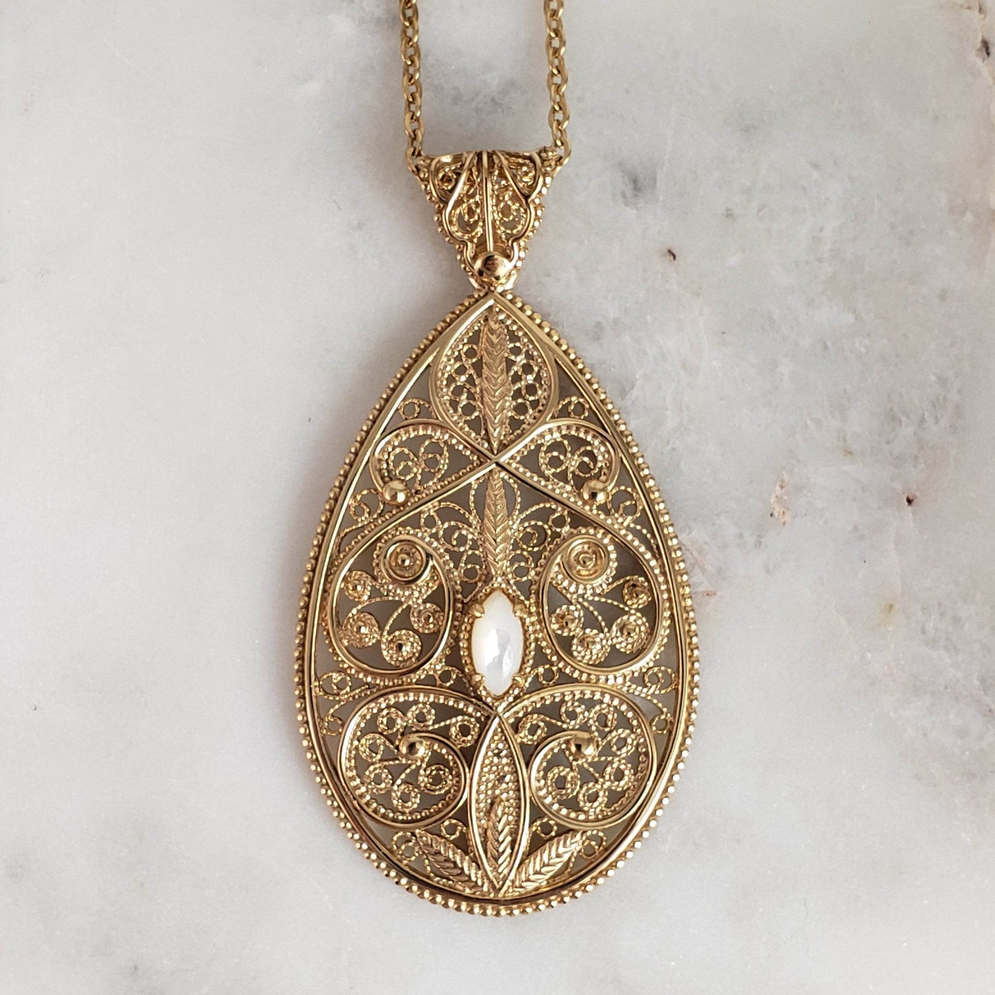 18K Gold Plated 10 x 5mm Gemstone Filigree Pendant - TurkishBling