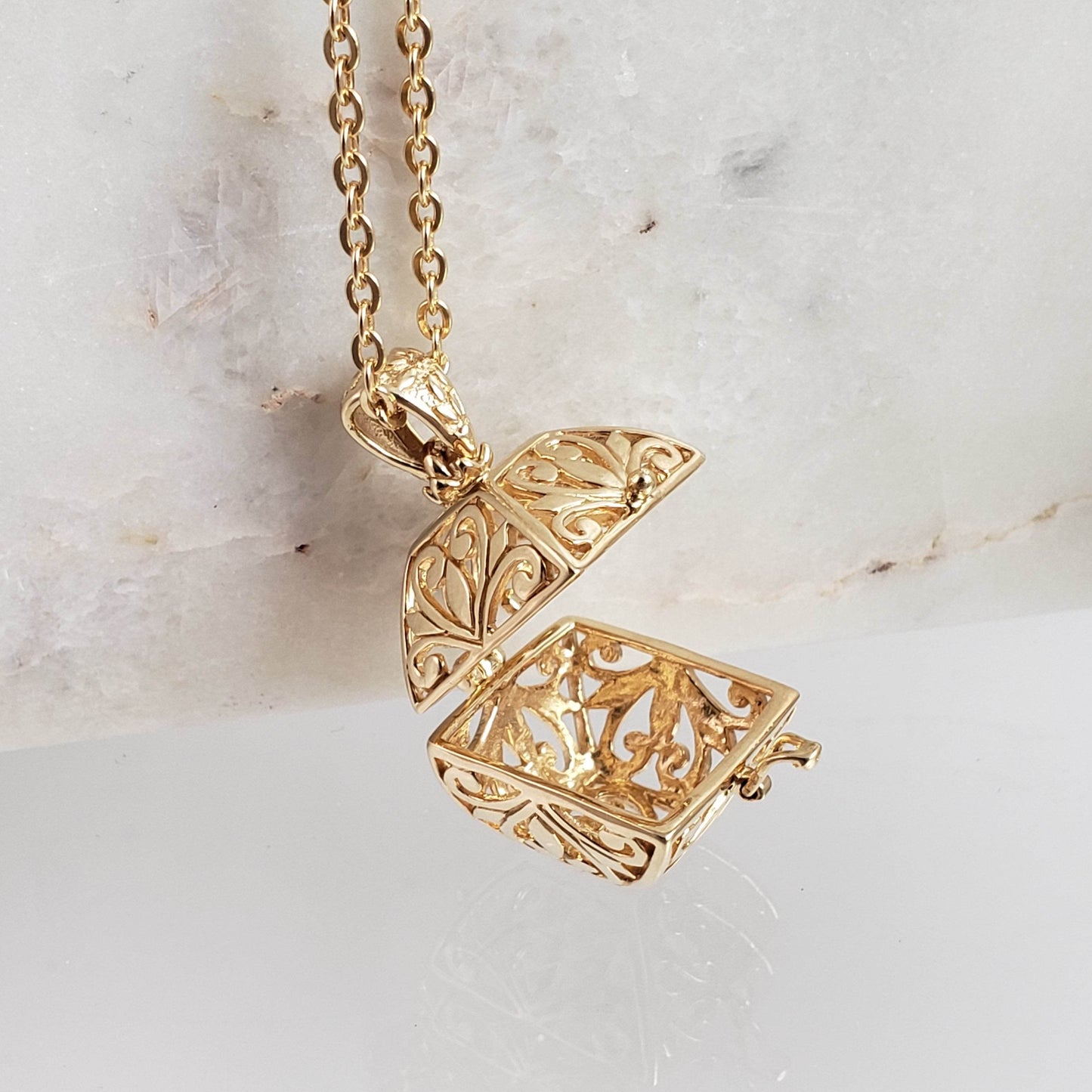 Byzantine Scrollwork 18K Gold Plated 8mm Loose Gemstone Charm Box Pendant - TurkishBling