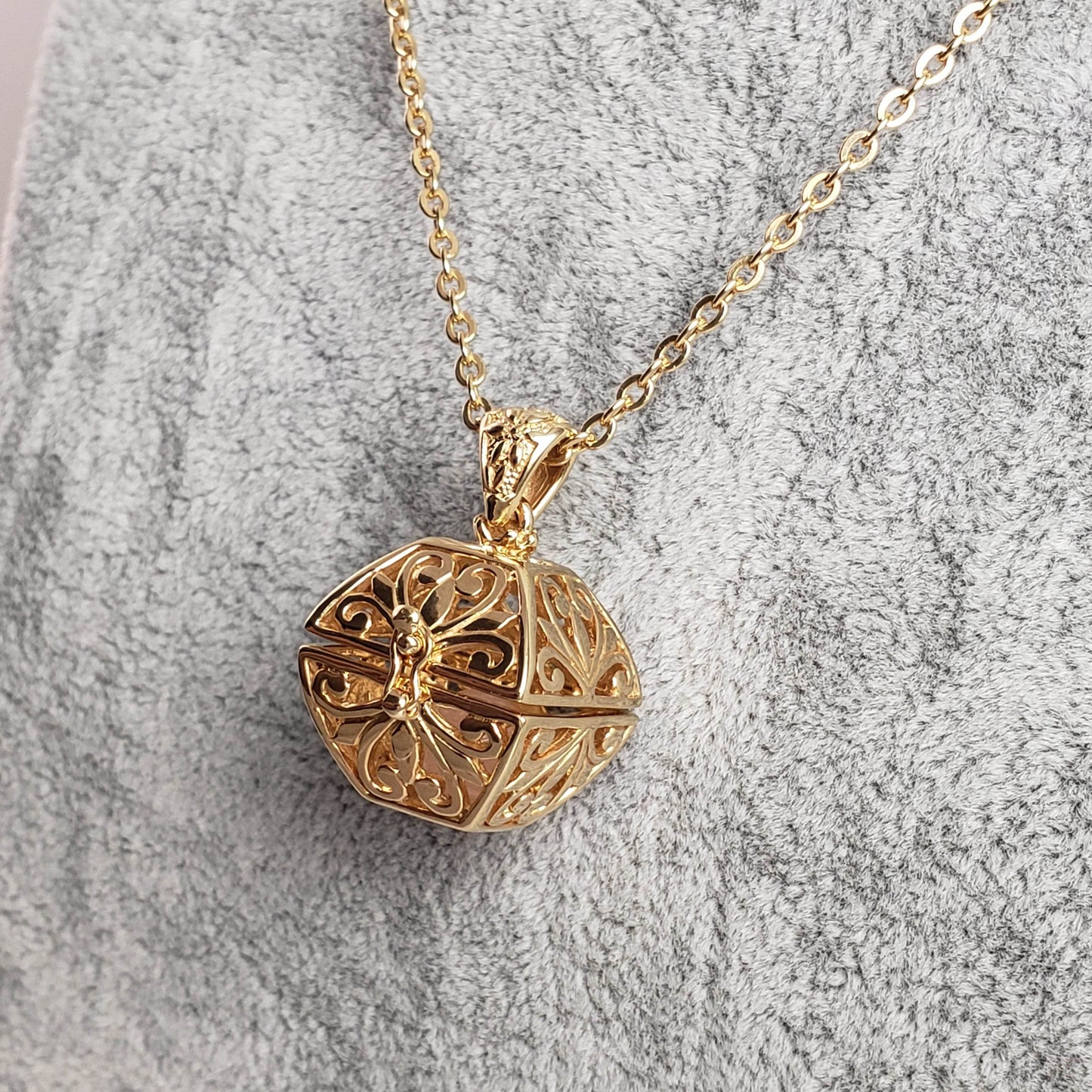 Byzantine Scrollwork 18K Gold Plated 8mm Loose Gemstone Charm Box Pendant - TurkishBling