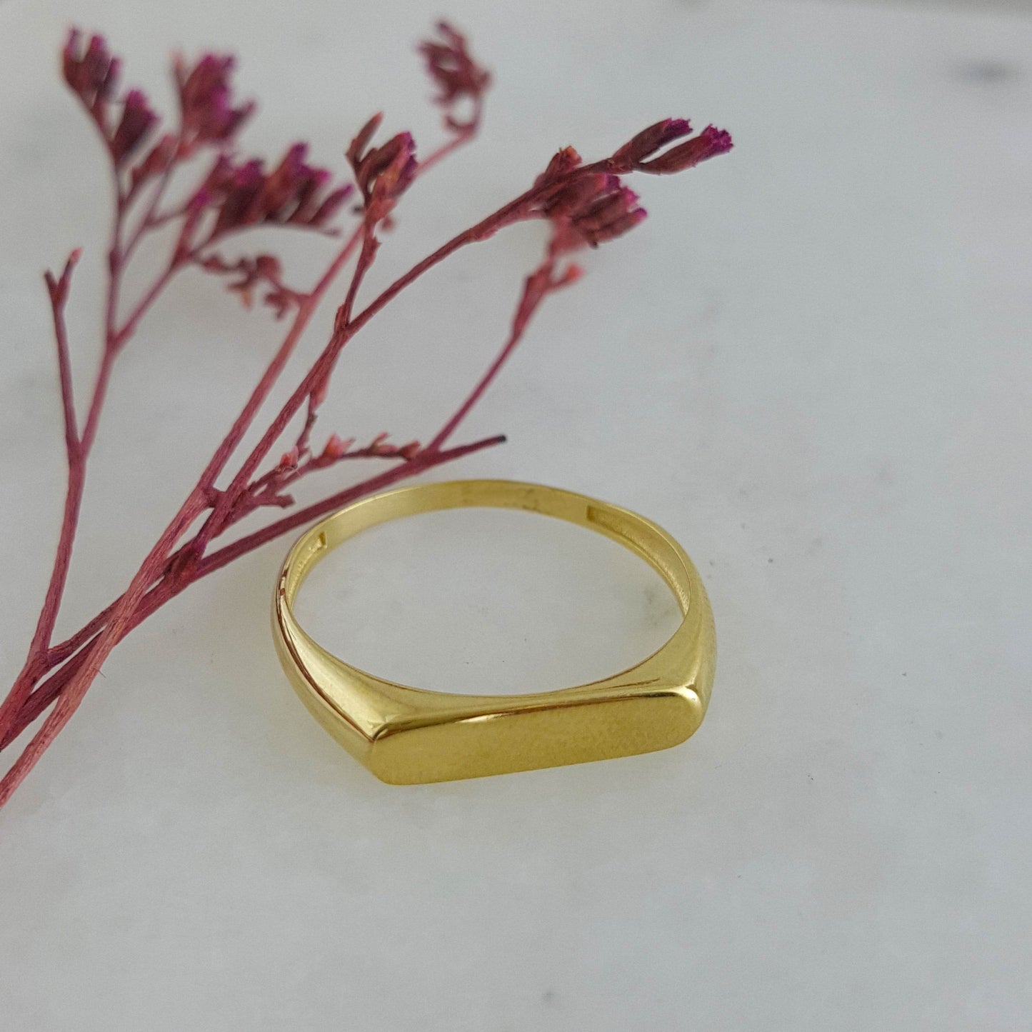 Engravable Minimalist Gold Ring - 10k,14k,18k - TurkishBling