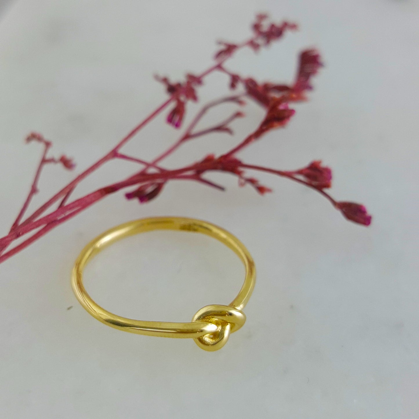 Minimalist Knot Gold Ring - 10k,14k,18k