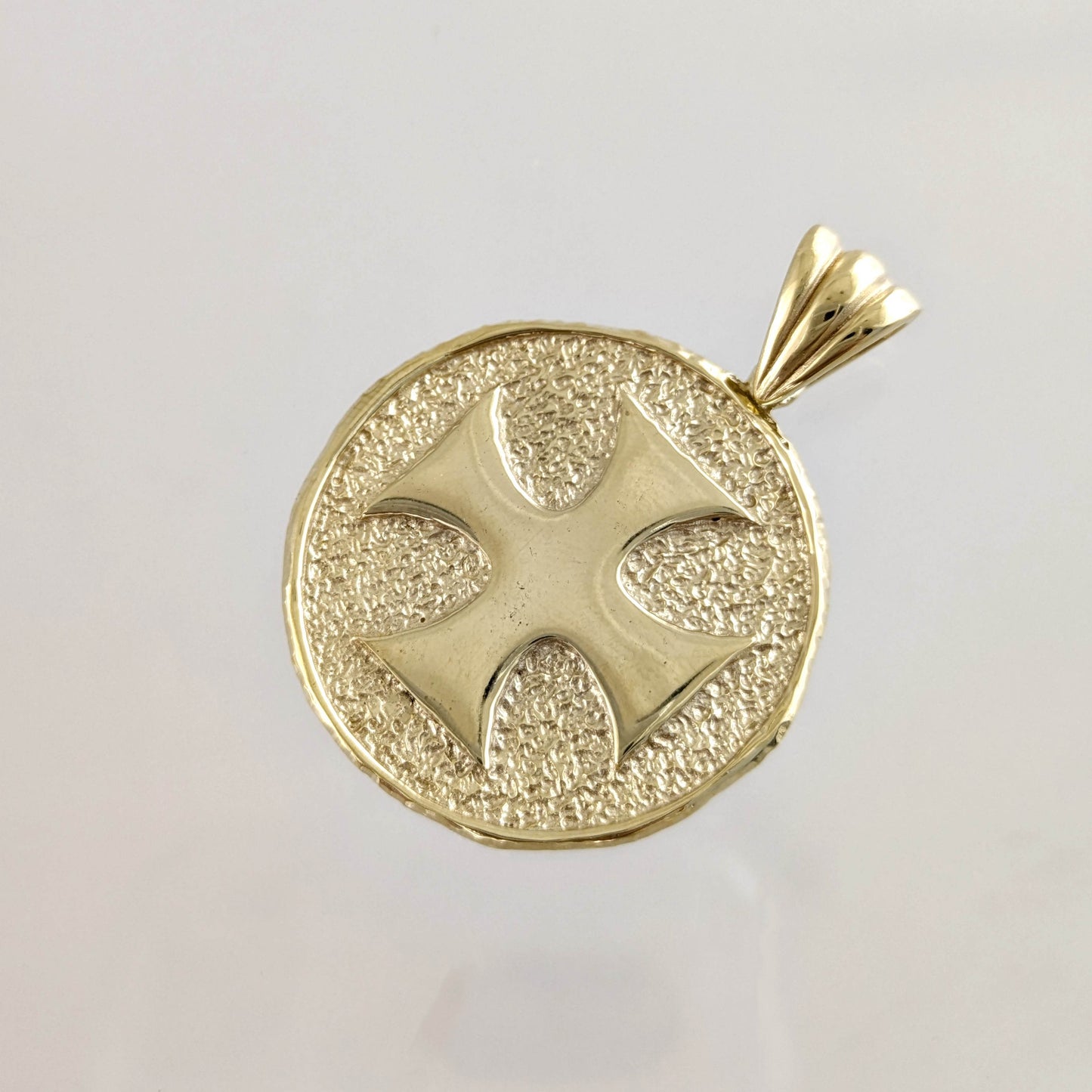 Embossed Cross Medallion Pendant - TurkishBling