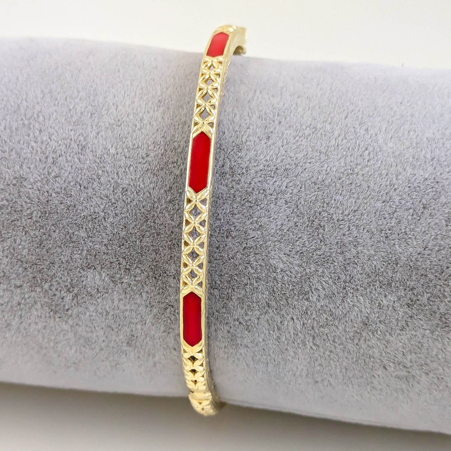 Enamel Inlay Bangle – Lattice Detail with Safety Clasp, 7 or 8 in. Red Coral / Turquoise color options - TurkishBling