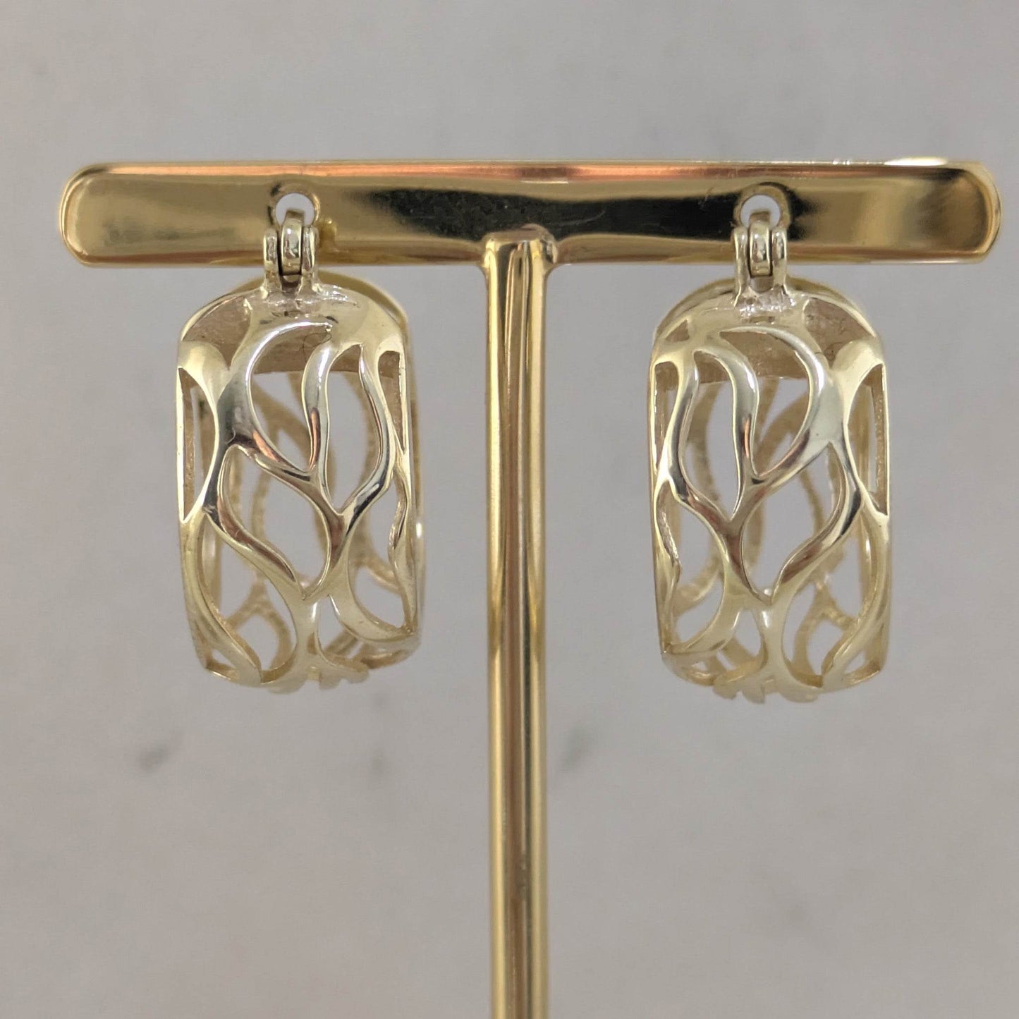 Rounded Openwork Hoop Earrings with Branch-Inspired Pattern - TurkishBling