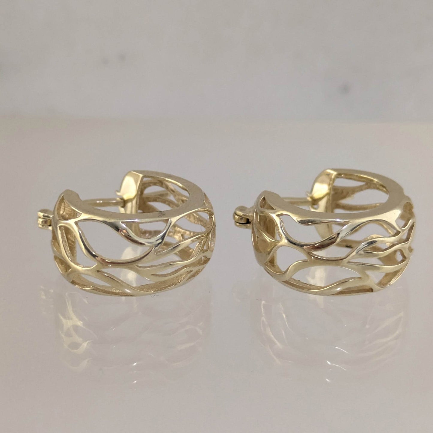 Rounded Openwork Hoop Earrings with Branch-Inspired Pattern - TurkishBling