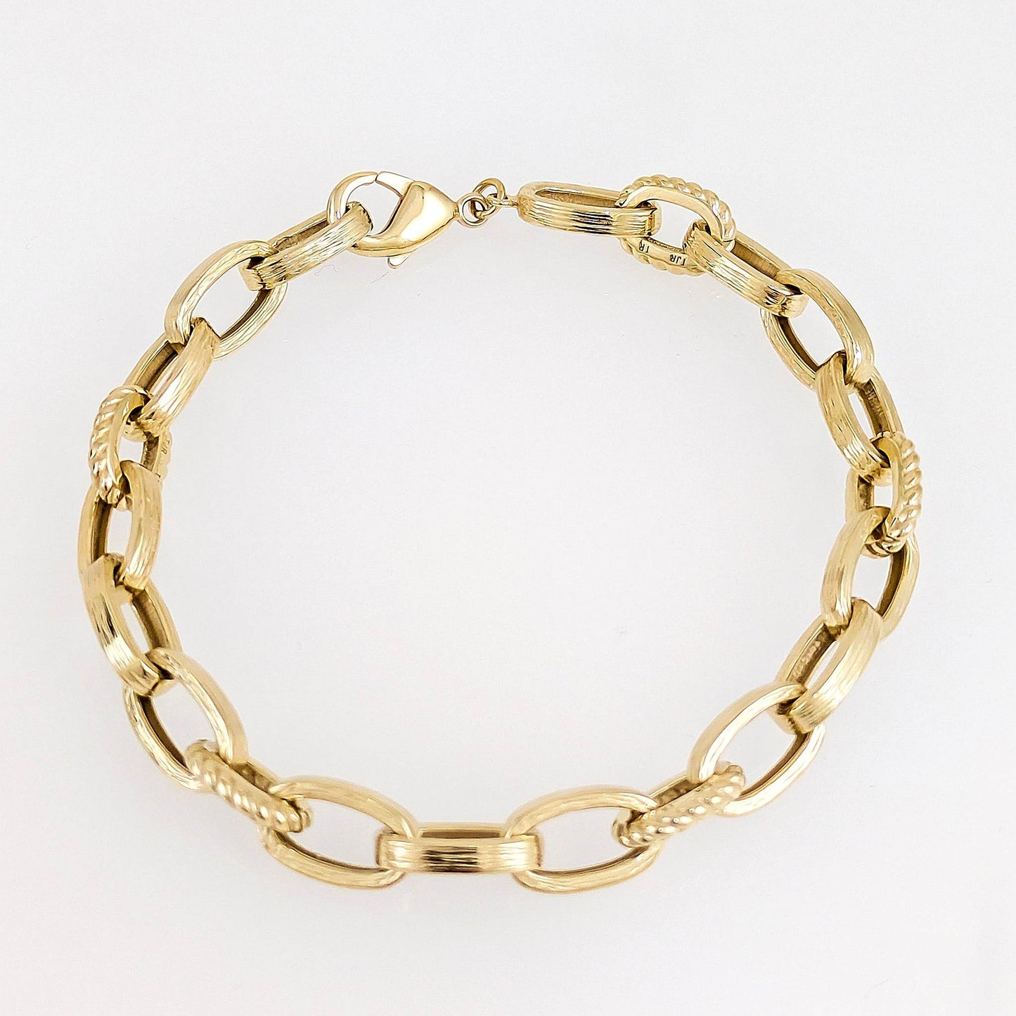 Bold Link Chain Bracelet – 7.5mm Classic Gold Finish - TurkishBling