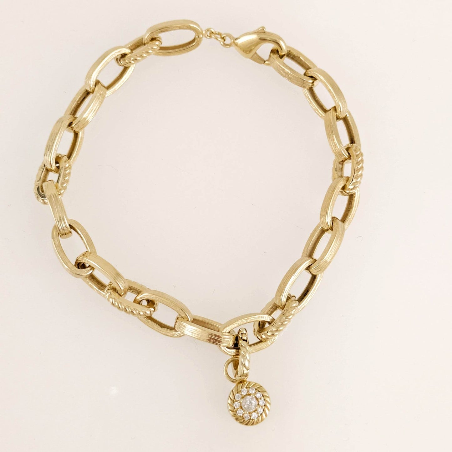 Bold Link Chain Bracelet – 7.5mm Classic Gold Finish - TurkishBling