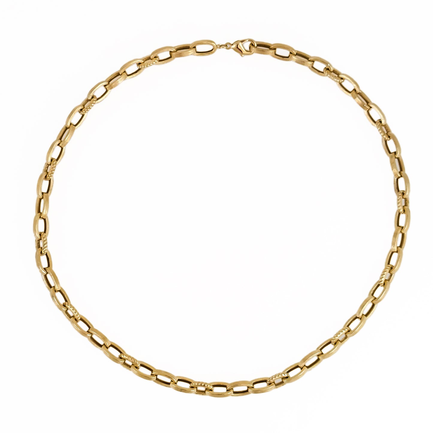 Textured Oval Link Necklace – 7.5mm Bold Chain Design