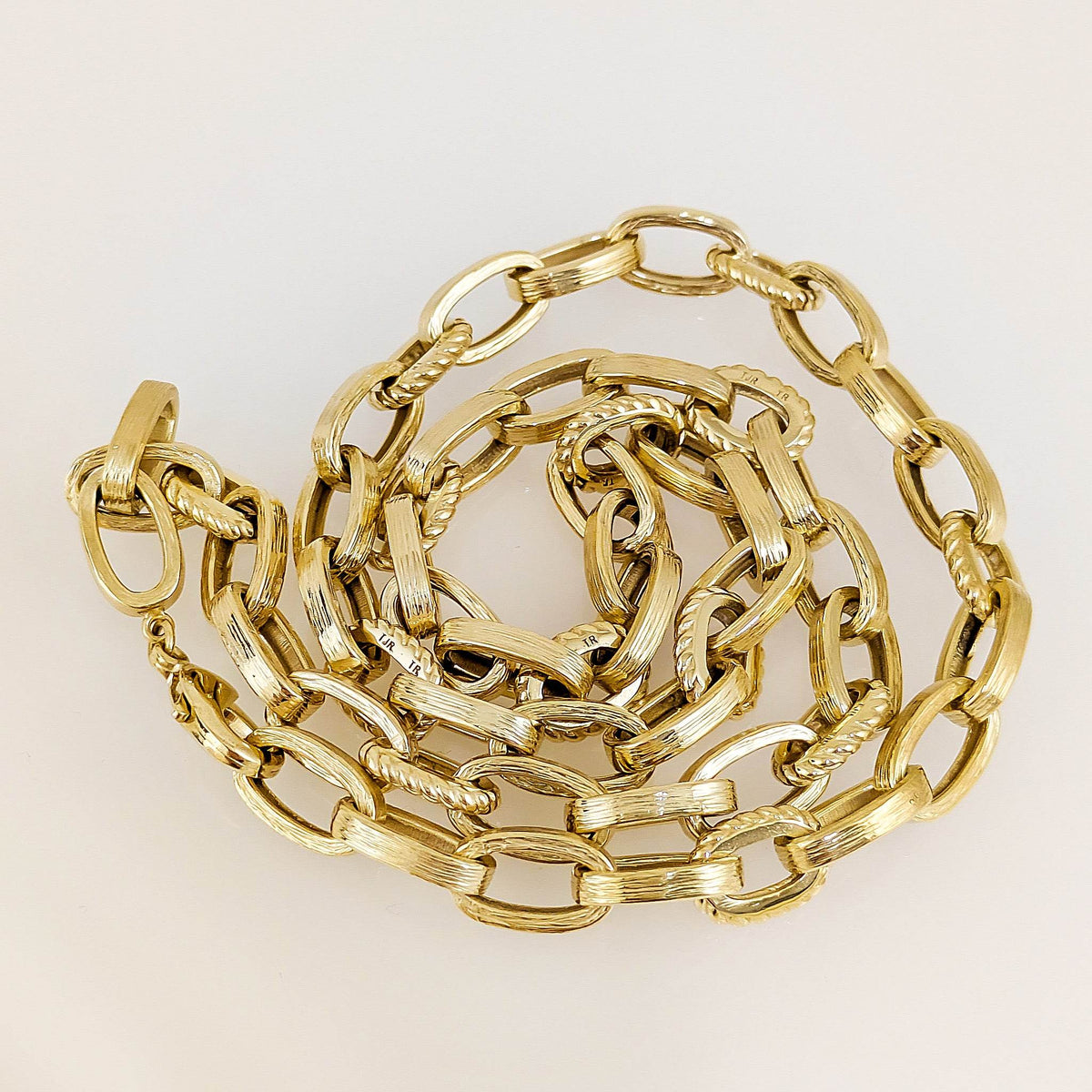 Textured Oval Link Necklace – 7.5mm Bold Chain Design - TurkishBling