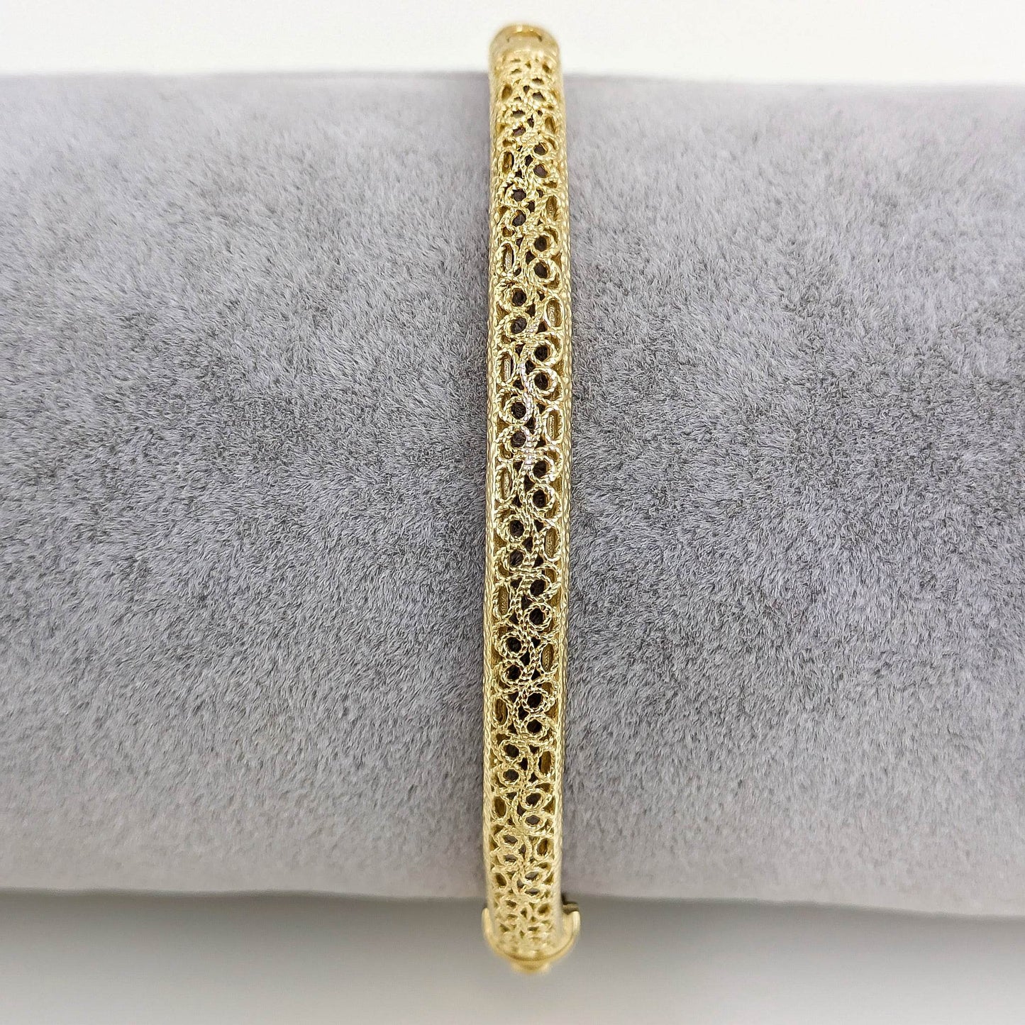 Delicate Filigree Bangle with Click-Top Clasp – Elegant Design from Istanbul – 5mm Width - TurkishBling
