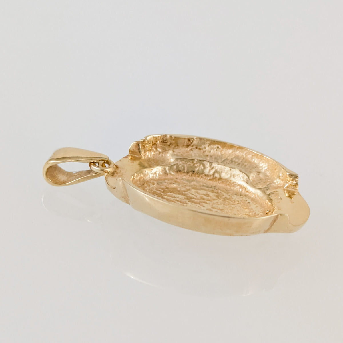 Oval Engraved Medallion Pendant Classic