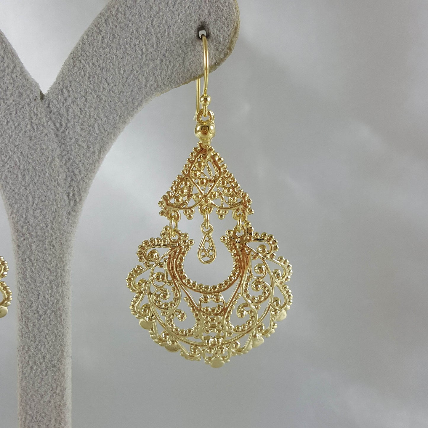Gold Filigree Chandelier Earrings – Vintage-Inspired Statement Dangle Earrings - TurkishBling