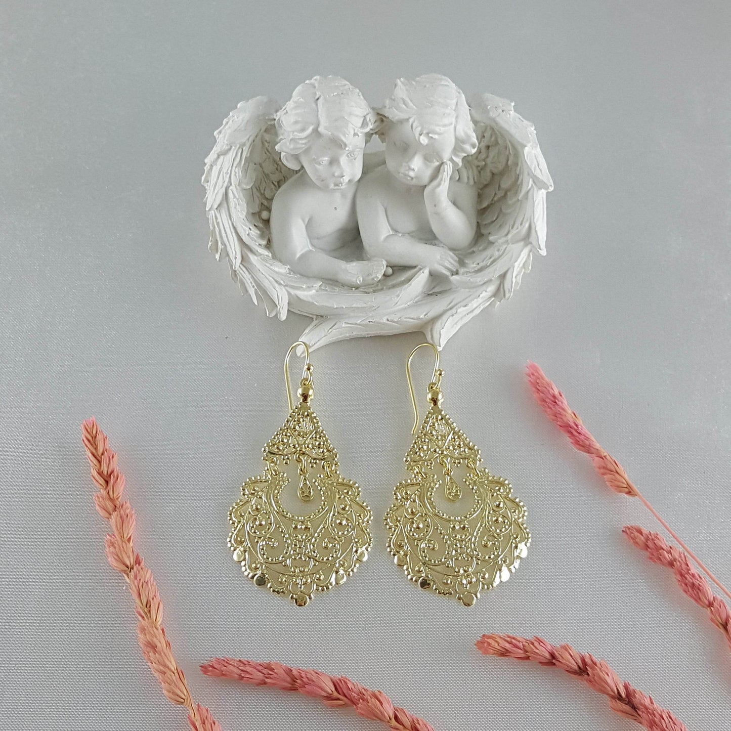 Gold Filigree Chandelier Earrings – Vintage-Inspired Statement Dangle Earrings - TurkishBling