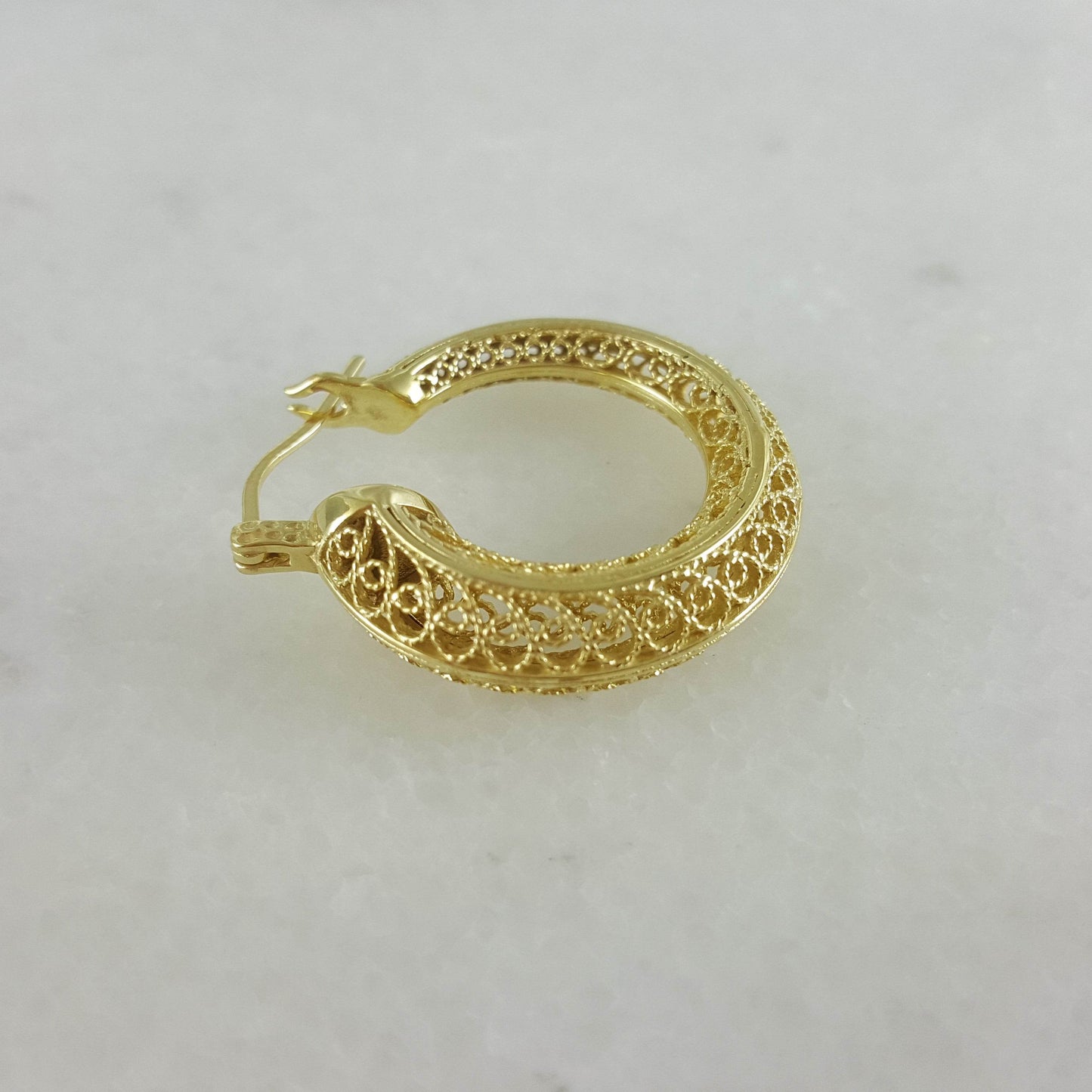 Graduated Filigree Hoop Earrings - TurkishBling