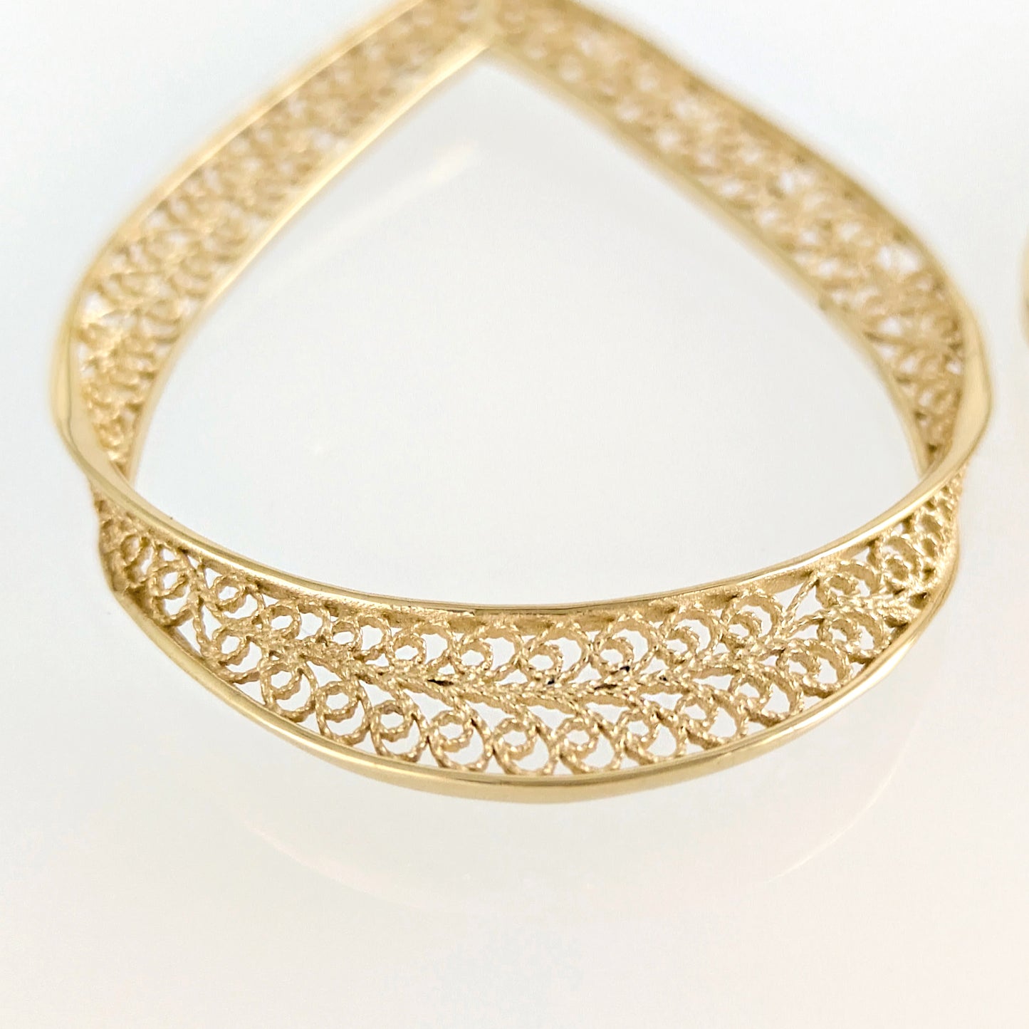 Elegant Gold Teardrop Filigree Earrings – Handcrafted Artisan Statement Dangles, Lightweight Jewelry