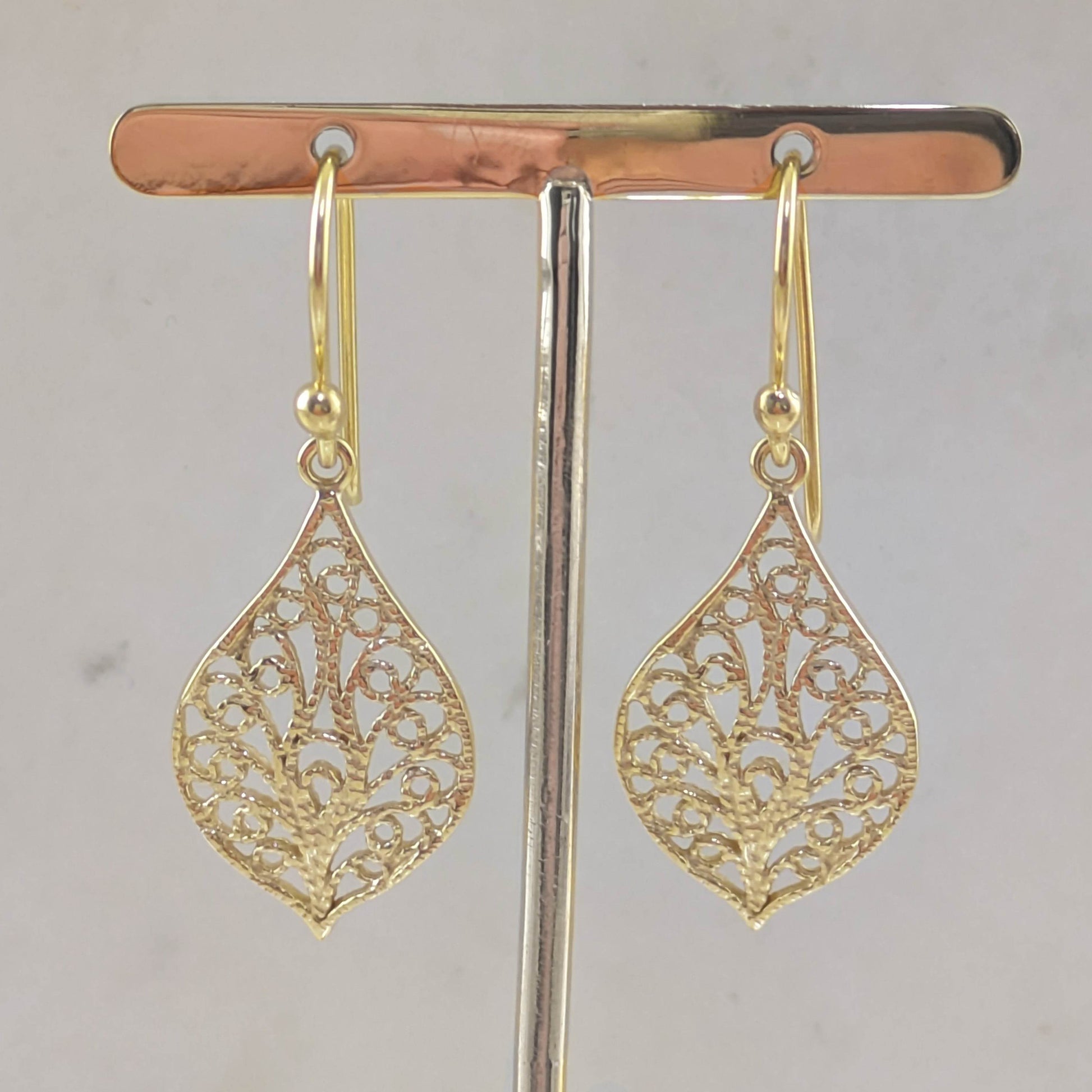 Delicate Filigree Leaf Drop Earrings – Lightweight and Elegant - TurkishBling