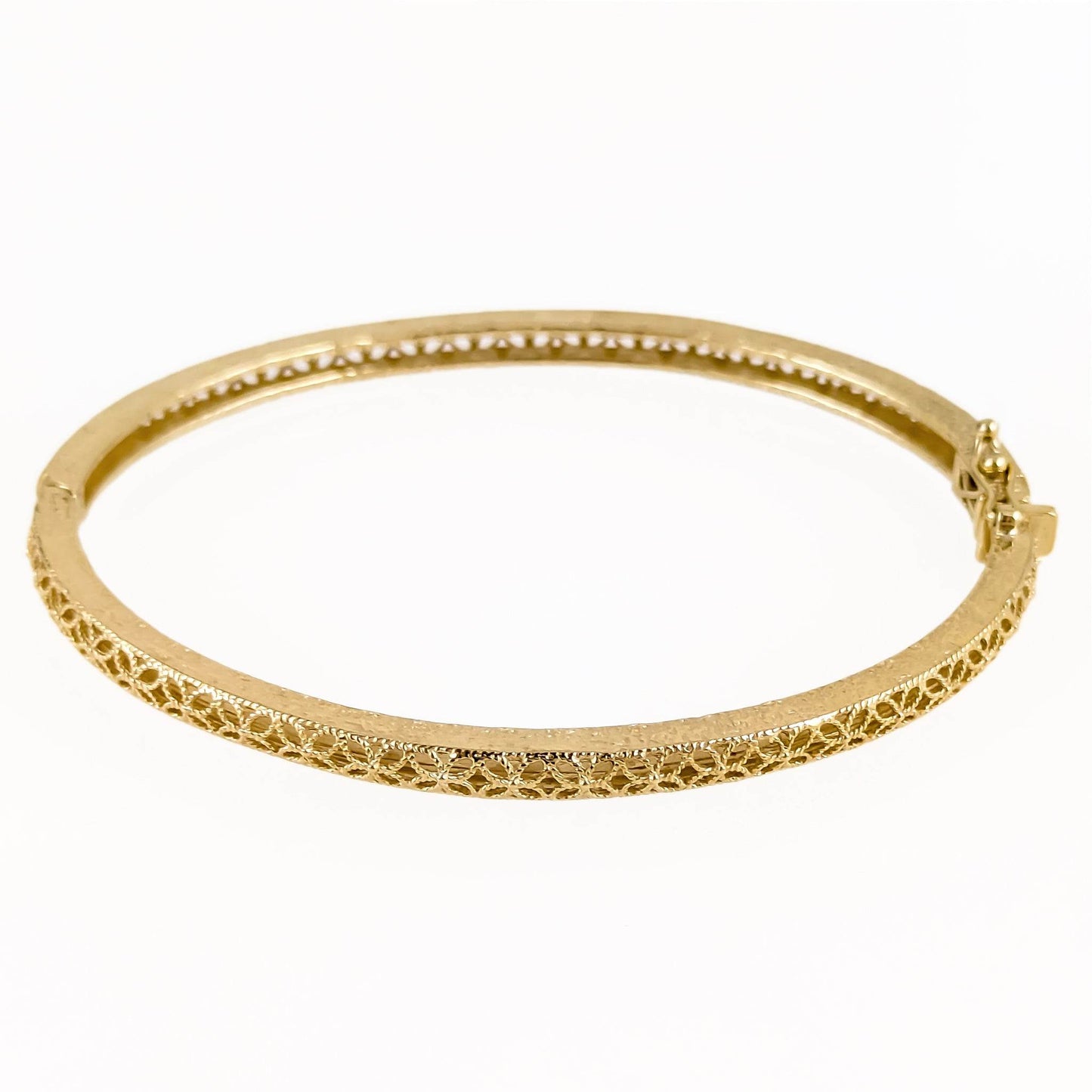 Filigree Pattern Bangle - TurkishBling