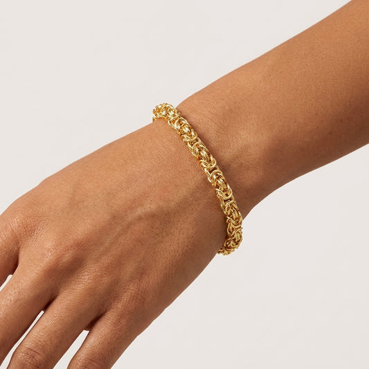 Byzantine Chain Bracelet – 7+1 in. Adjustable Toggle Clasp with Gemstone accent, 5.5 mm Width