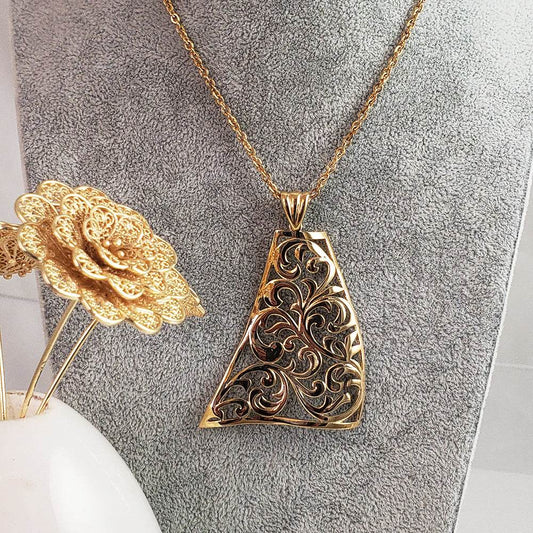 Charming Gold Scrollwork Statement Necklace - TurkishBling