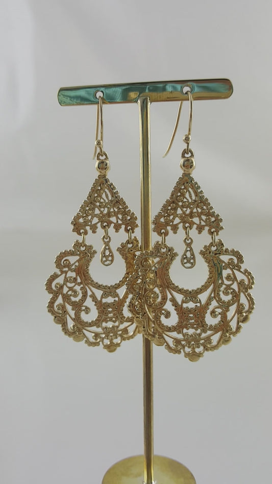 Gold Filigree Chandelier Earrings – Vintage-Inspired Statement Dangle Earrings
