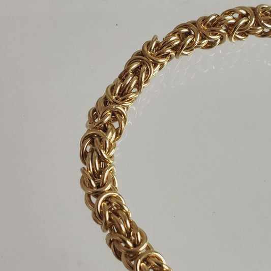 Byzantine Chain Bracelet – 7+1 in. Adjustable Toggle Clasp with Gemstone accent, 5.5 mm Width