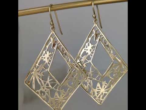 Diamond-Shape Dangle Earrings with Floral Cutout Motif