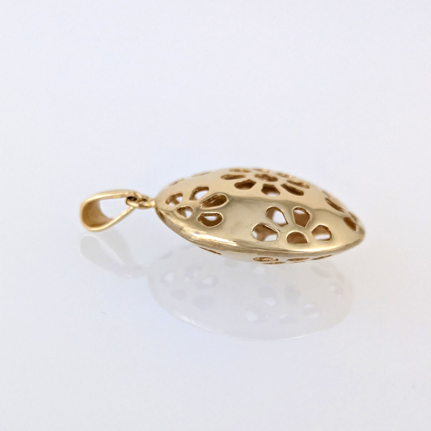Floral Cutout Pendant Necklace Statement