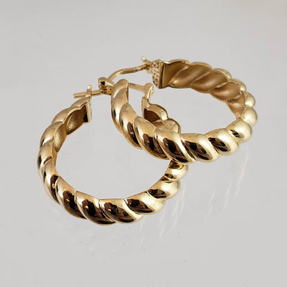 Rope Twist Hoop Earrings with Polished Finish - TurkishBling