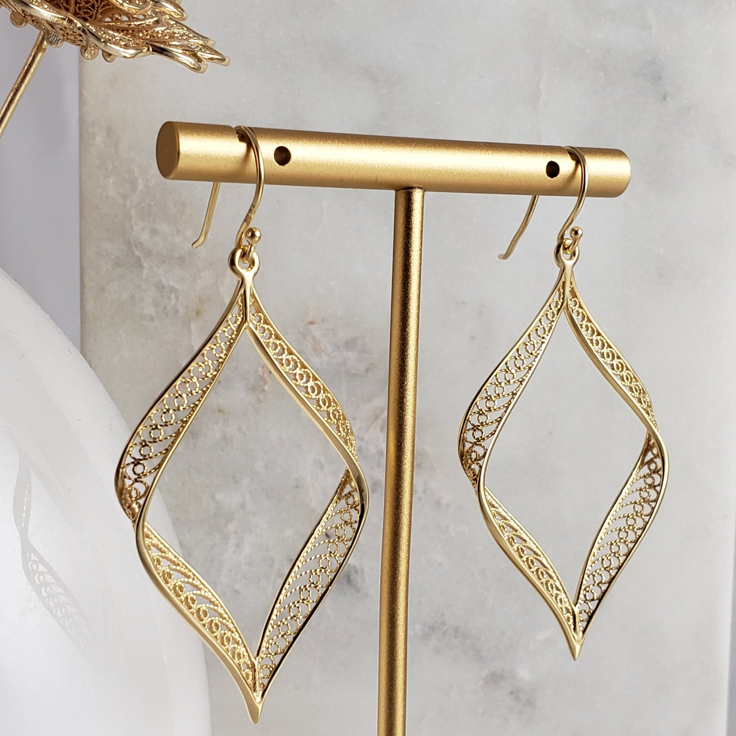 Gold Ribbon Filigree Earrings