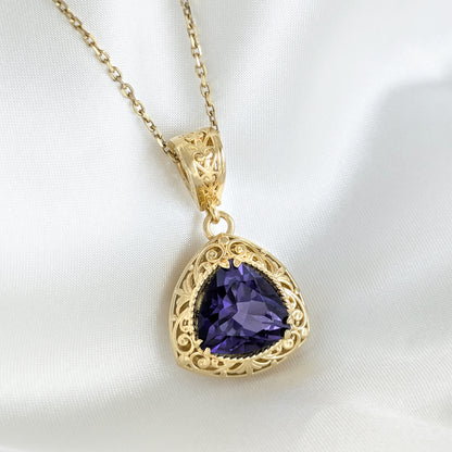Trillion Cut Tanzanite Colored Quartz Twist Pendant
