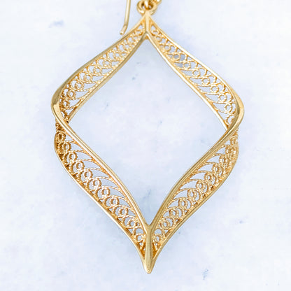 Ribbon Marquise Filigree Dangle Earrings with Sculptural Contour