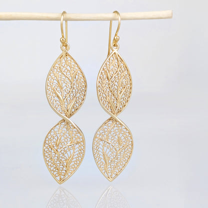 Nature Inspired Filigree Leaf Dangle Earrings – Elegant Long Earrings with Intricate Detail