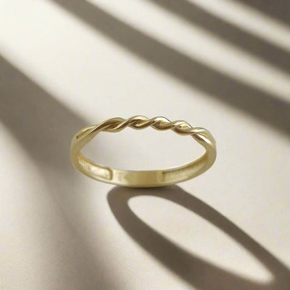 Minimalist Twist Gold Ring - 10k,14k,18k - TurkishBling