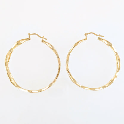 Wavy Hoop Earrings – Bold Sculptural Design