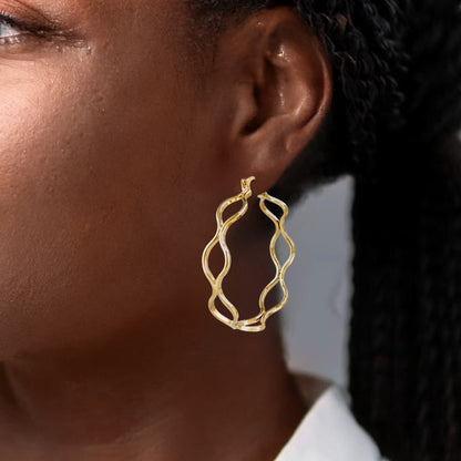 Wavy Hoop Earrings – Bold Sculptural Design