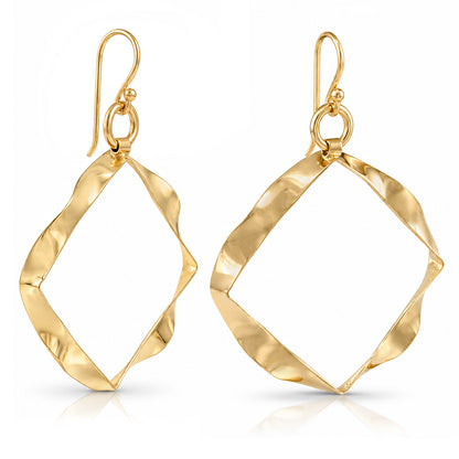 Wavy Square Drop Earrings – Bold Open Frame Look