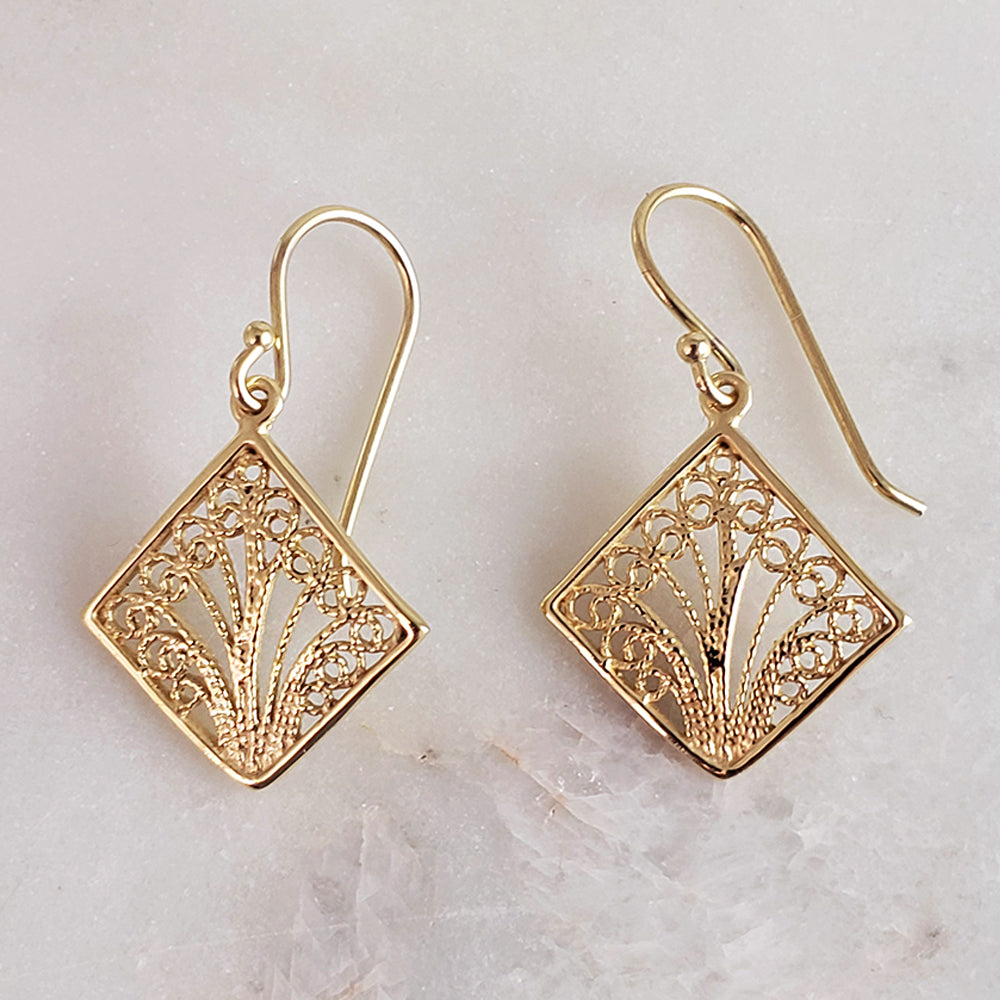 Aesthetic Filigree Square Dangle Earrings