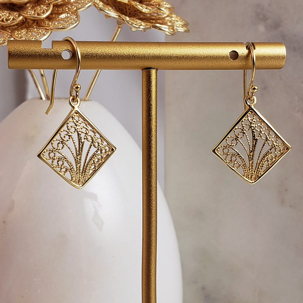 Aesthetic Filigree Square Dangle Earrings