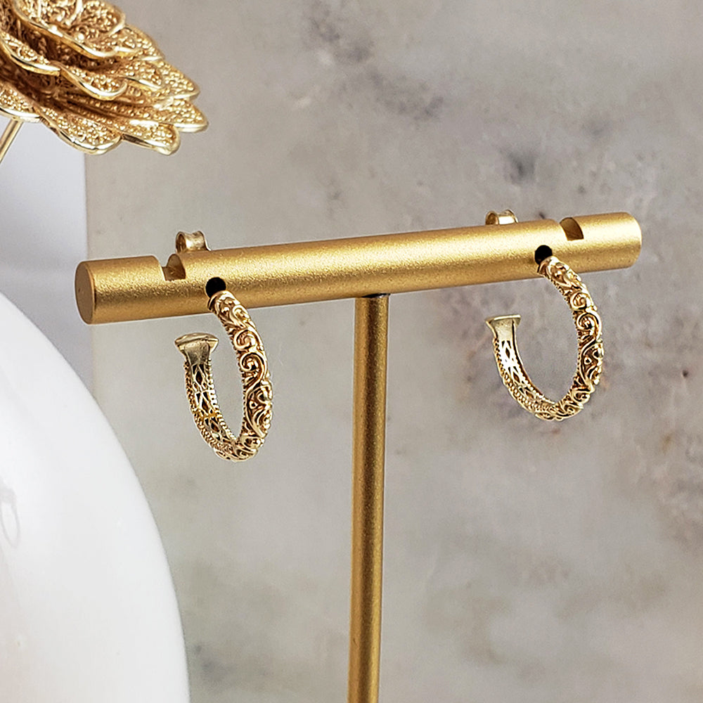 Minimalist Vintage Gold Hoop Earrings