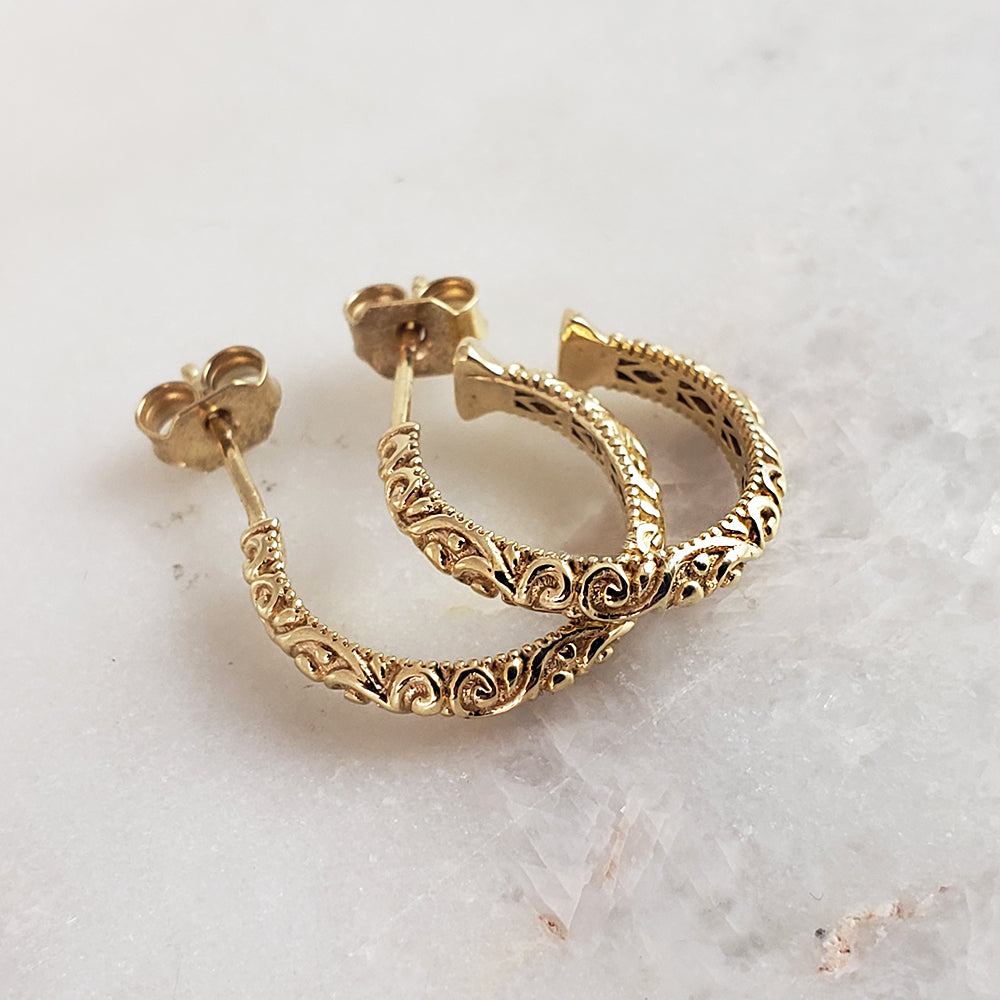 Minimalist Vintage Gold Hoop Earrings