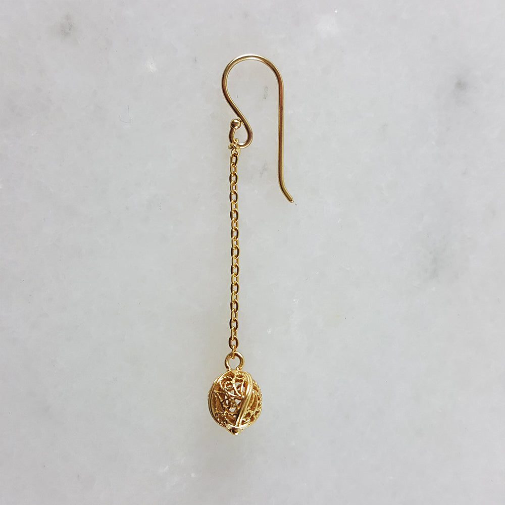 Aesthetic Long Chain Filigree Bead Drop Gold Earrings