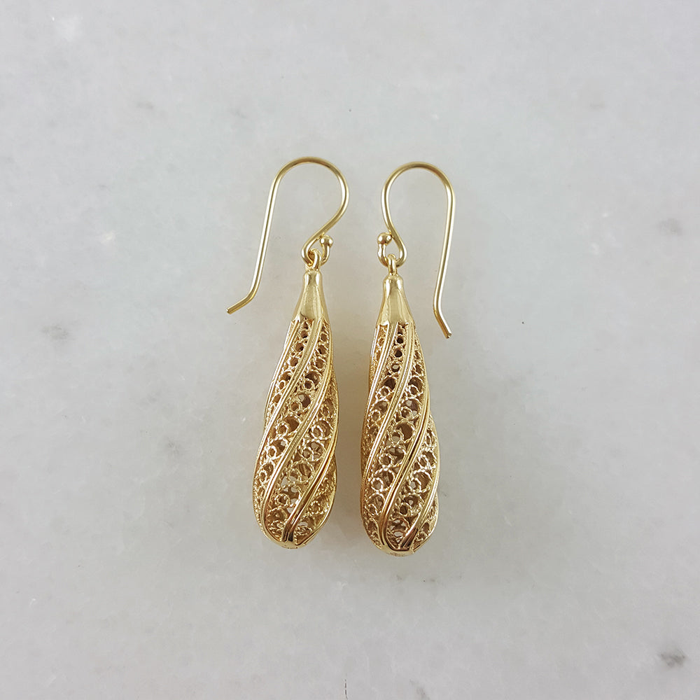 Aesthetic Gold Nightingale Filigree Teardrop Dangle Earrings