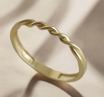Minimalist Twist Gold Ring - 10k,14k,18k - TurkishBling