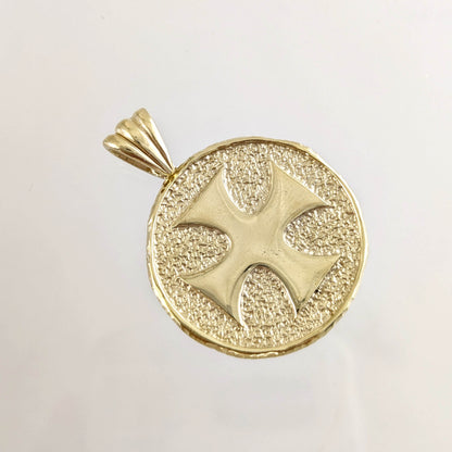 Embossed Cross Medallion Pendant - TurkishBling
