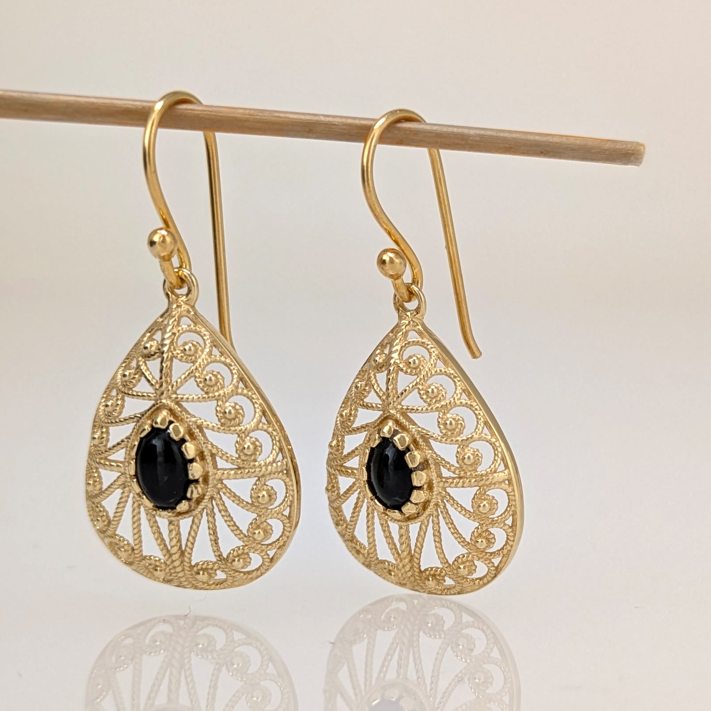 Black Onyx Teardrop Earrings Filigree Gold Dangle Earrings