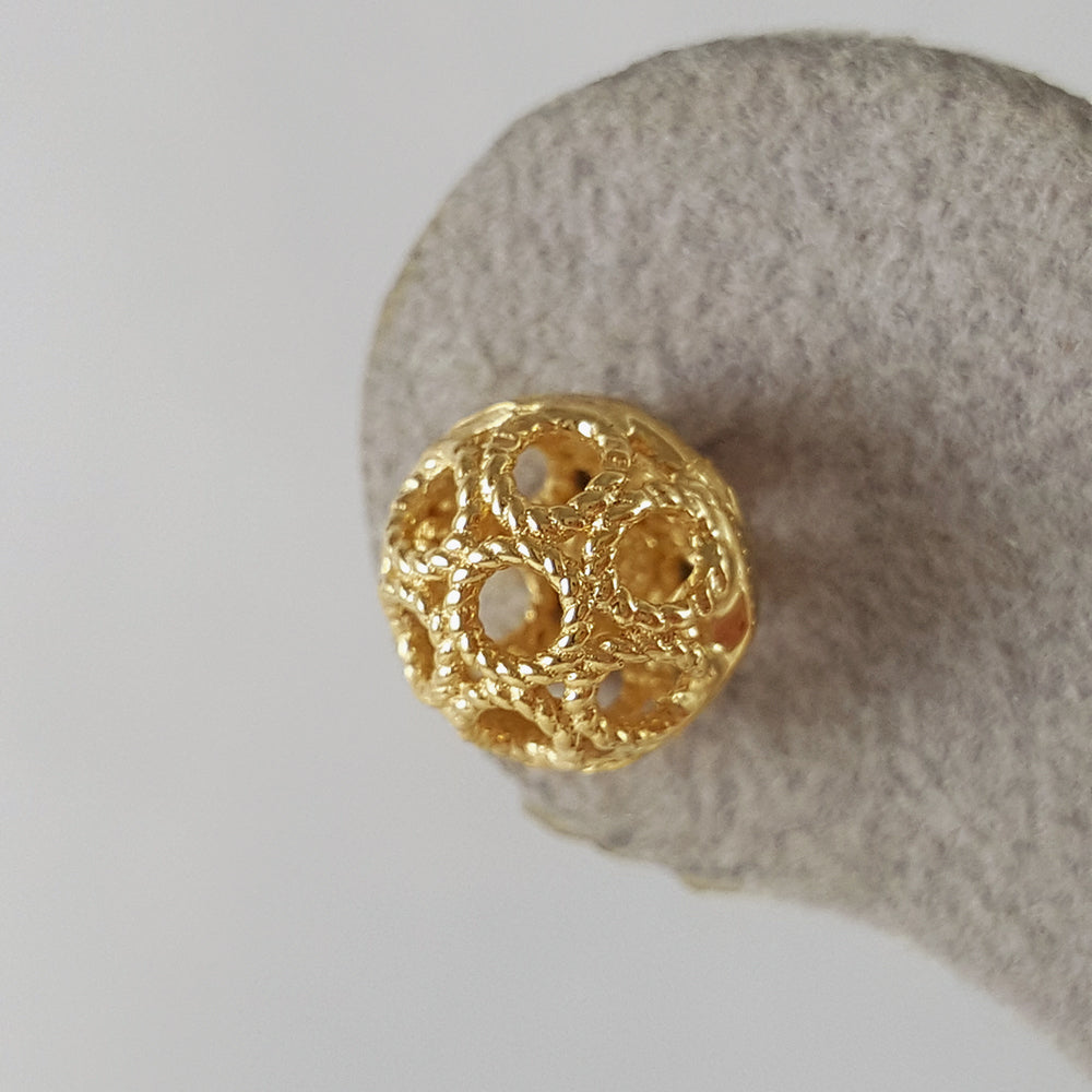 Round Gold Filigree Bead Stud Earrings with Diamond Cut