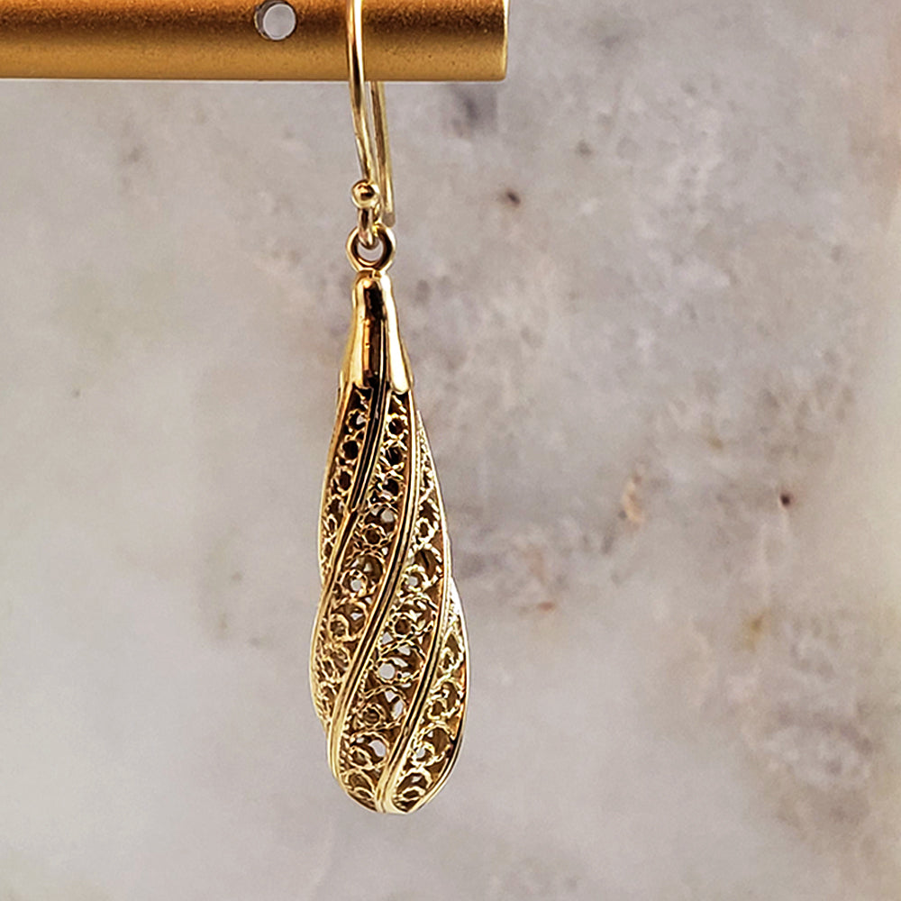 Aesthetic Gold Nightingale Filigree Teardrop Dangle Earrings