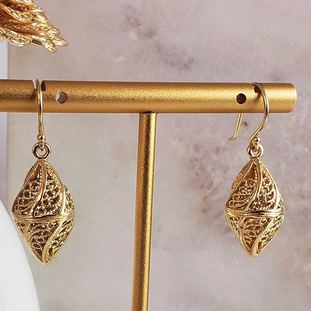 Mesmerizing Gold Nightingale Drop Earrings